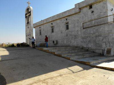 Tigris bei Fishhabur mit renovierter Kirche